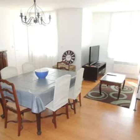 T3 Confortable A 300m Plage, Terrasse, Proche Commerces Et Marche - Fr-1-71-51 *
