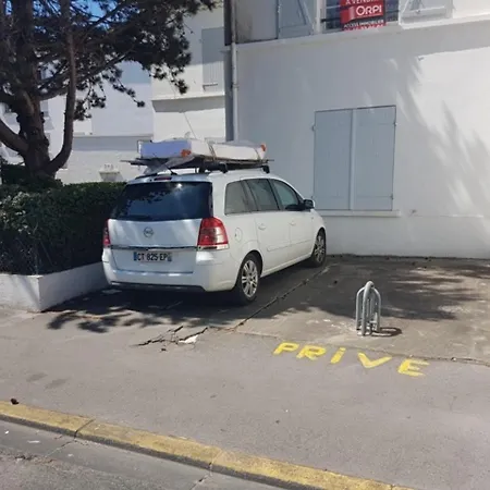 Apartment T3 Confortable A 300m Plage, Terrasse, Proche Commerces Et Marche - Fr-1-71-51 *